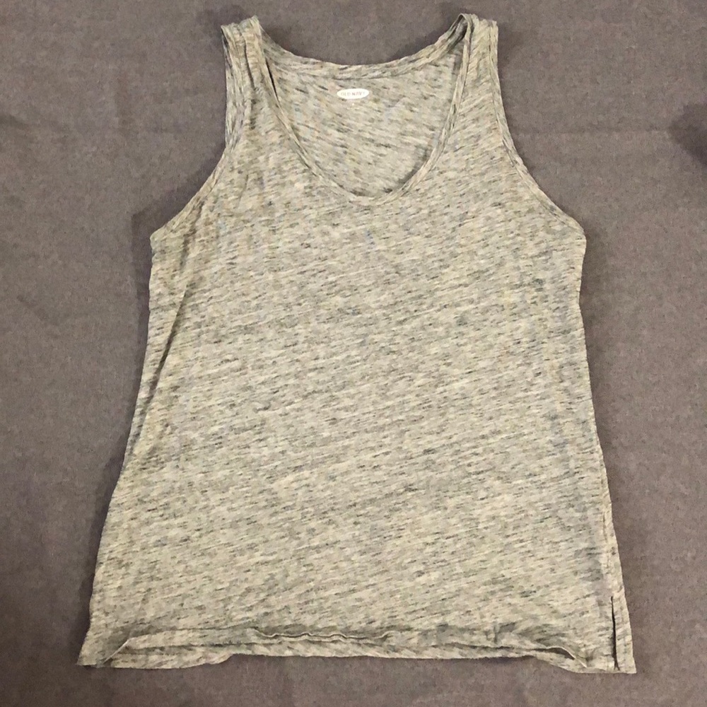 Gray colored old navy tank